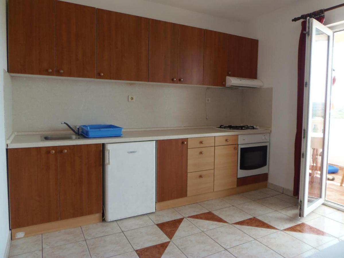 Apartments Zoran Povljana Exterior foto