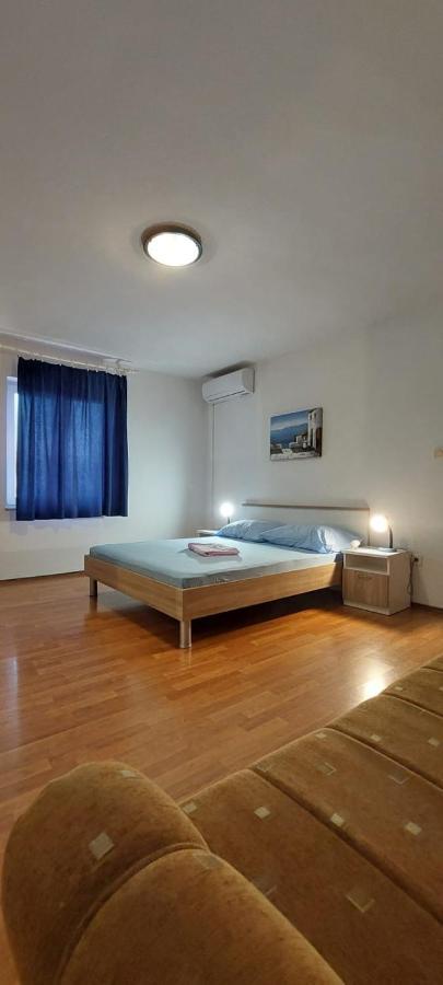 Apartments Zoran Povljana Exterior foto