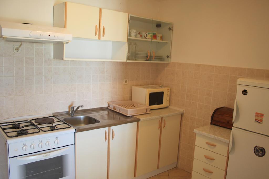 Apartments Zoran Povljana Zimmer foto
